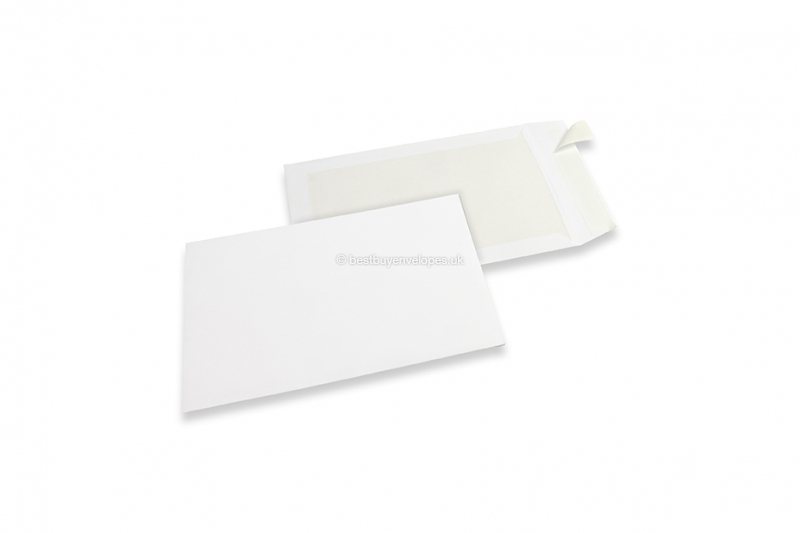 Board-backed envelopes - 220 x 312 mm, 120 gr white kraft front, 450 gr white duplex back, strip closure