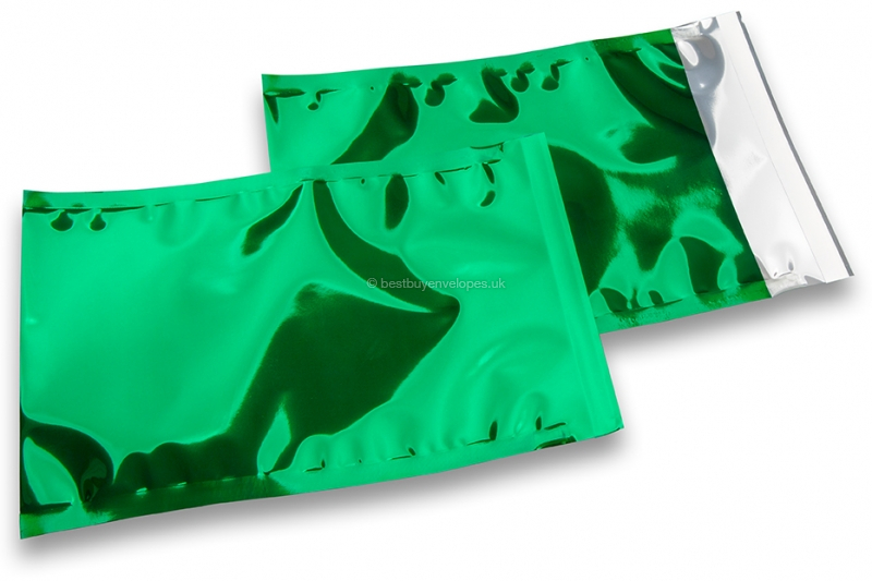 Coloured metallic foil envelopes green - 162 x 229 mm