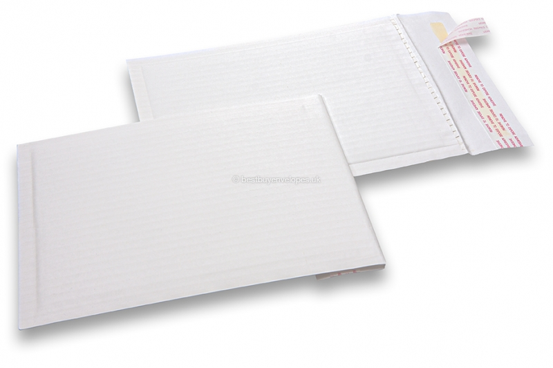 Eco envelopes with currogated interior - white