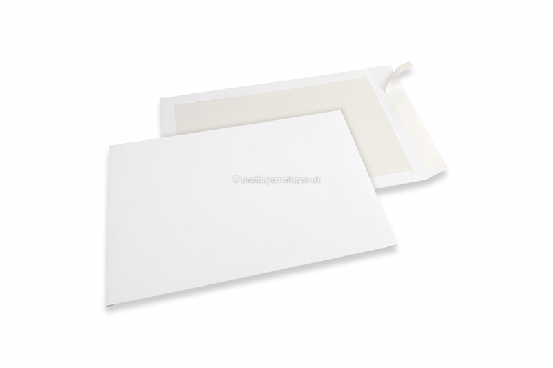 Board-backed envelopes - 320 x 420 mm, 120 gr white kraft front, 450 gr white duplex back, strip closure