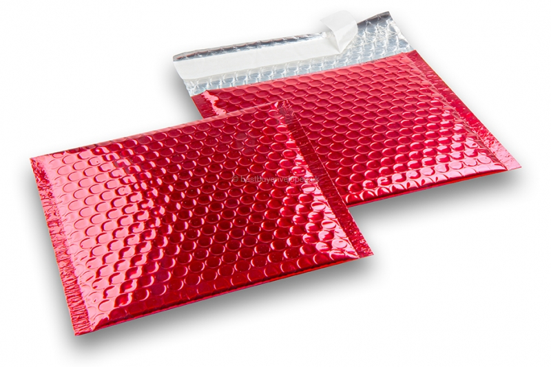 Red - metallic air-cushioned envelopes, square